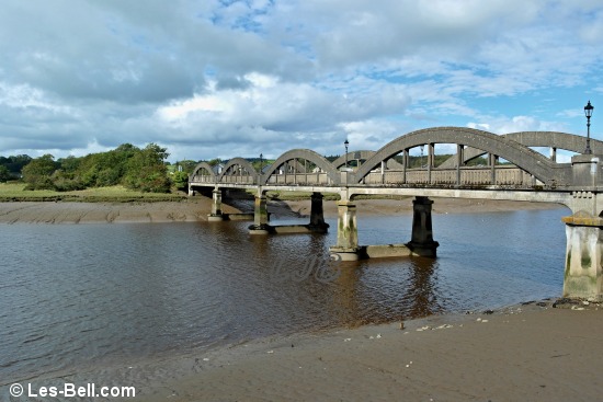 Bridge across the River Dee at Kirkcudbright.