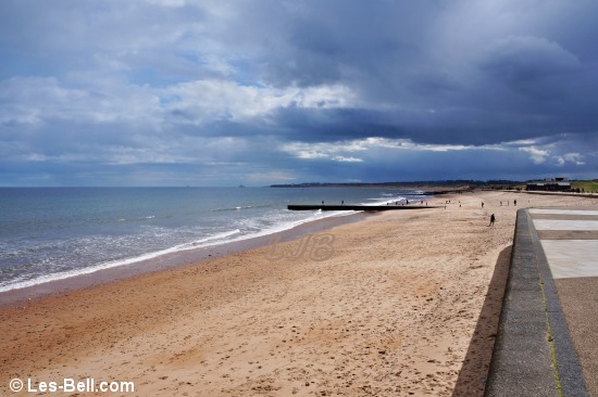 View along Blyth South Beach from the promenade.